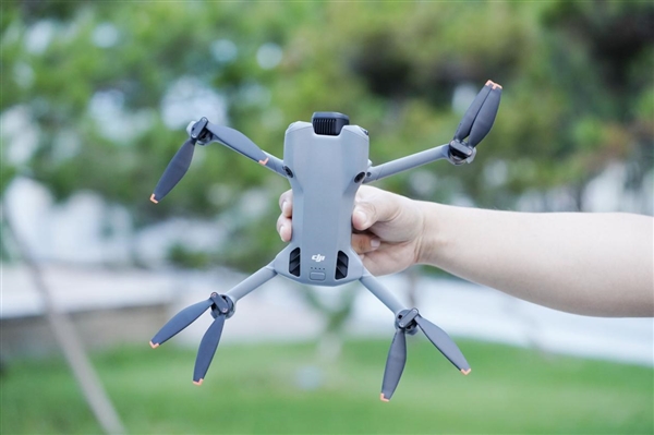 大疆 Mini 5 Pro深度评测：1 英寸大底加持，入门级无人机迎来画质天花板