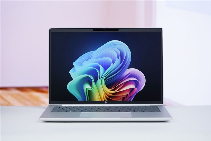 惠普EliteBook 8 G1a 14锐龙版笔记本评测：AMD锐龙AI 7 350助力AI+ PC全面落地