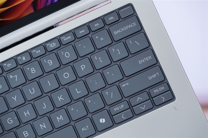 惠普EliteBook 8 G1a 14锐龙版笔记本评测：AMD锐龙AI 7 350助力AI+ PC全面落地