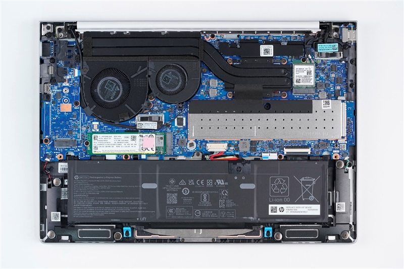 惠普EliteBook 8 G1a 14锐龙版笔记本评测：AMD锐龙AI 7 350助力AI+ PC全面落地