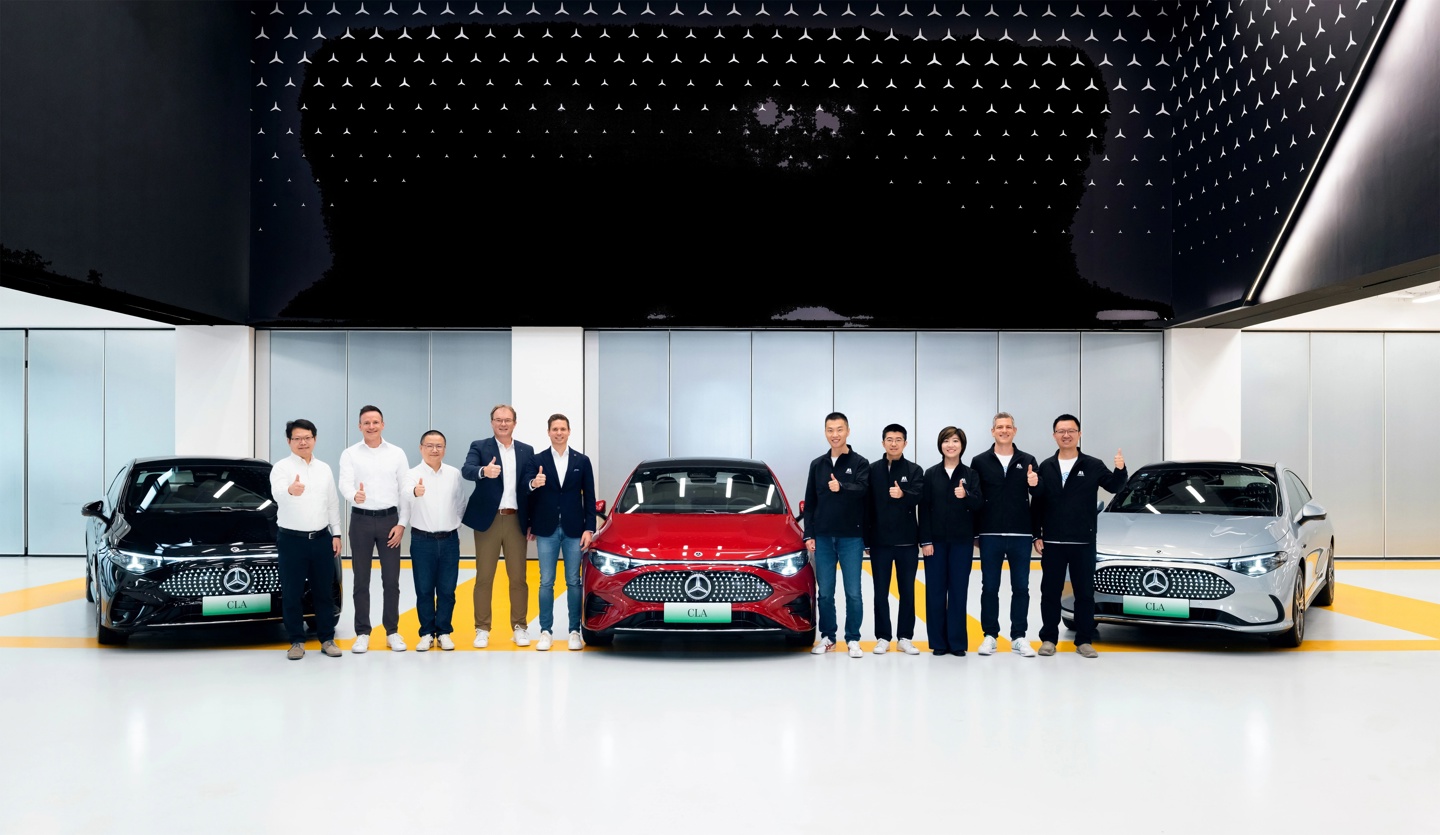 奔驰与 Momenta 打造新一代智能辅助驾驶，全新纯电 CLA 首搭