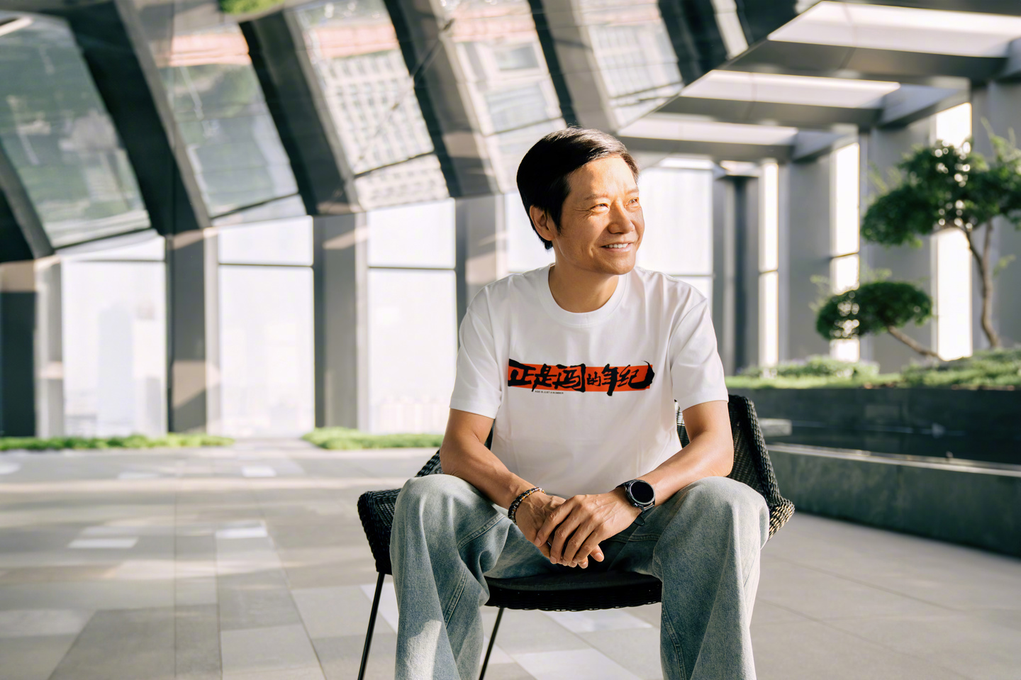 雷军：2025 年度演讲暨小米 17 系列发布会大约 2 个半小时