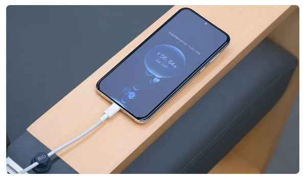 “桦加沙”台风来袭，华为推出设备维修免人工费、清洁烘干等服务