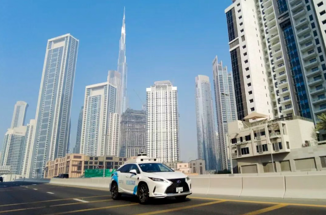 小马智行获得迪拜 Robotaxi 路测许可，明年实现全无人驾驶商业化服务