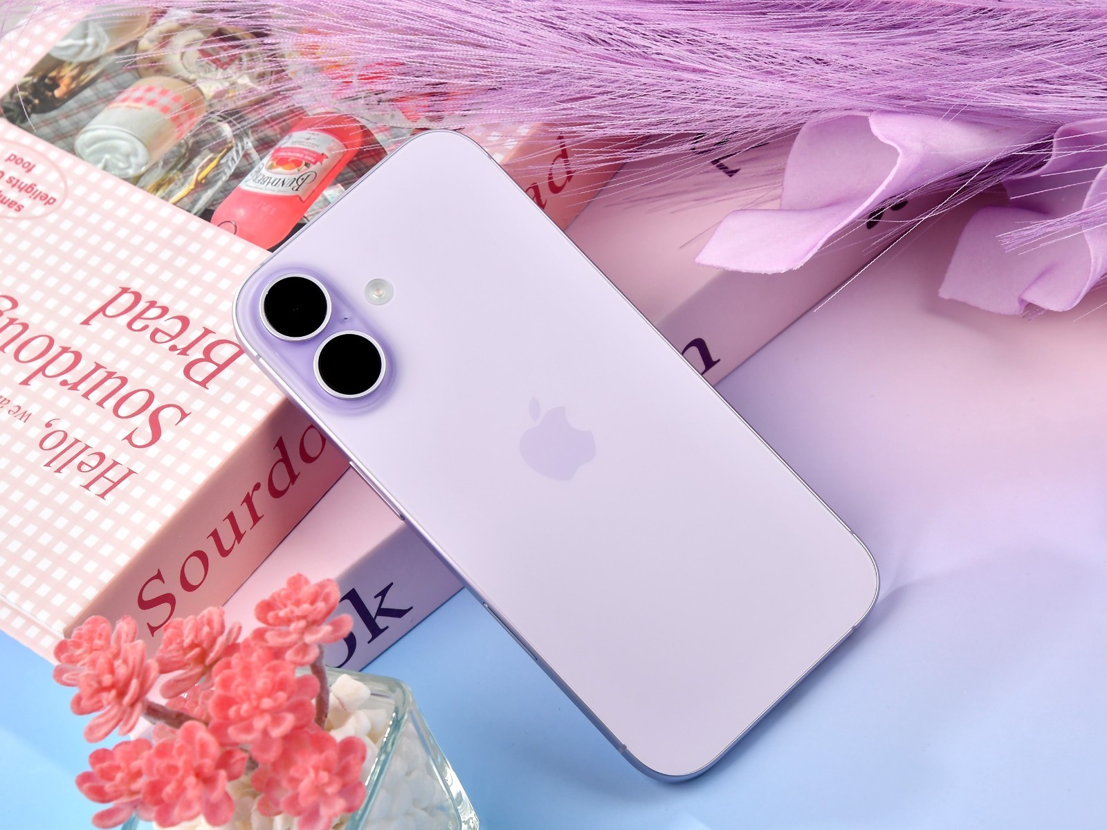iPhone16/17大对决 标准版终于进化成为完全体