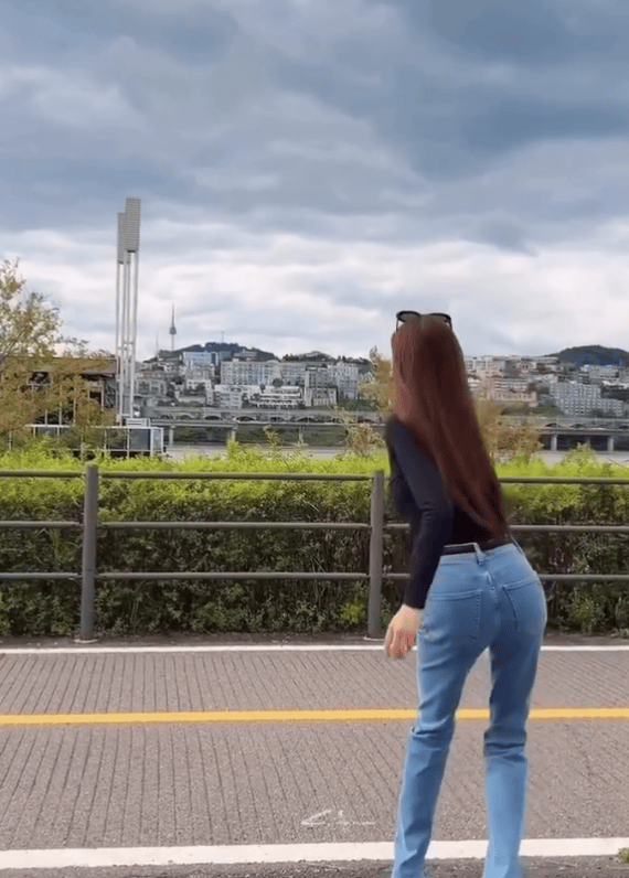 朴敏英近照瘦到只剩骨头轮廓 曾回应因行程紧凑