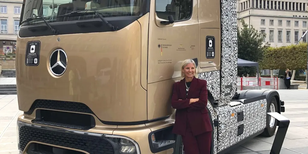 戴姆勒 CEO 力挺氢能卡车，却被网友拆台