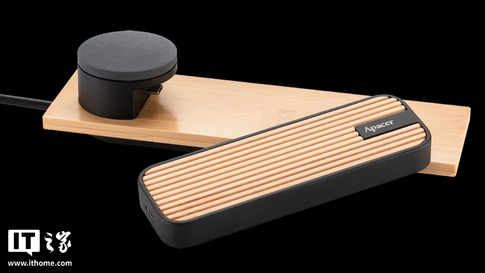 全球首款：宇瞻推出内置香薰扩散器的便携式固态硬盘 AS712