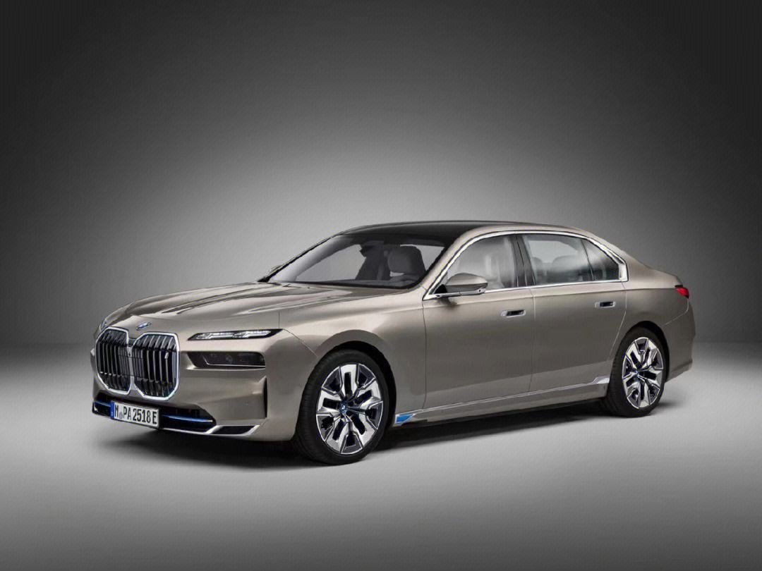 ALPINA 新设计主管称将推“令人兴奋的”车型，消息称基于宝马 7 系及 X7