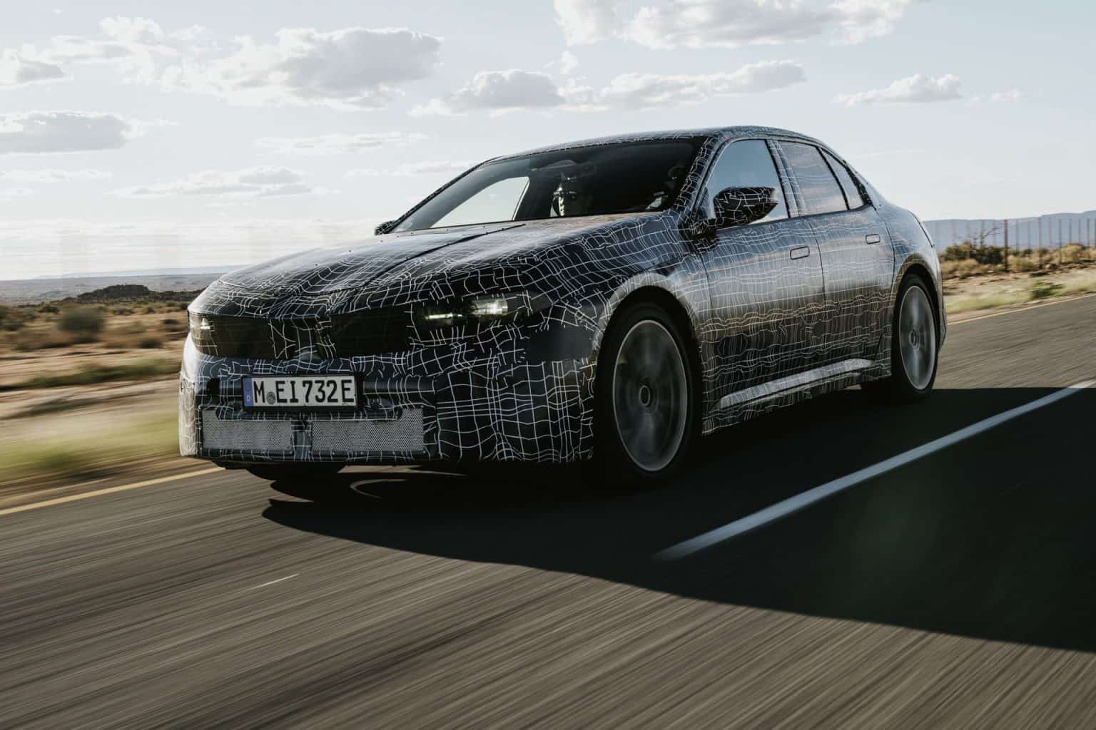 特斯拉 Model 3 最强对手：2026 款宝马 i3 轿车曝光，WLTP 工况续航预估超 800 公里