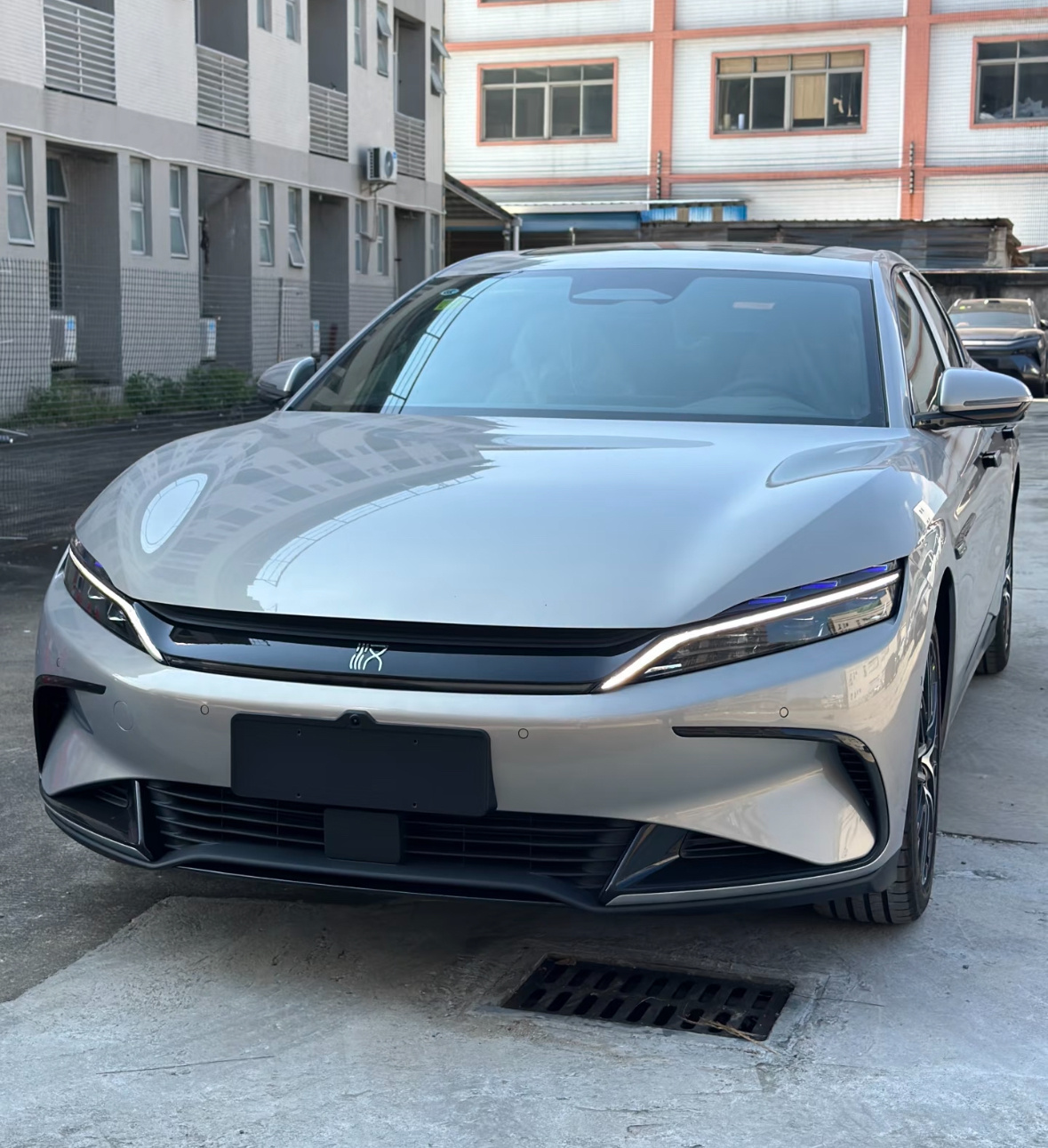 比亚迪汉智驾领航加推版车型被曝 10 月 11 日上市：DM-i 纯电续航 245km + 3.49L 超低油耗