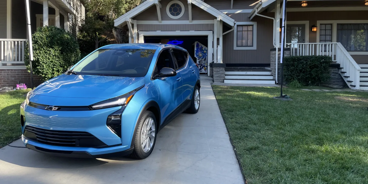 通用汽车发布新款雪佛兰 Bolt：升级电池与充电，售价 2.9 万美元