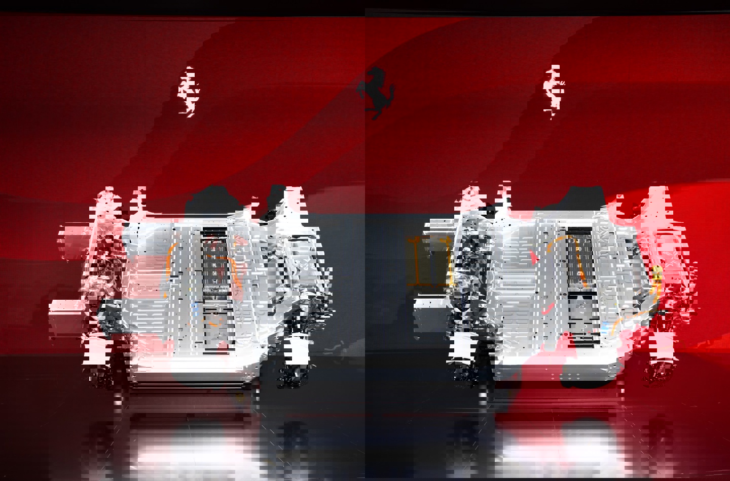 法拉利首款电动汽车更多信息揭晓：千匹马力，极速 310km/h