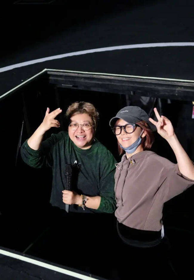 韩红称孙燕姿匿名捐款上千万 且多次拒绝公开表彰