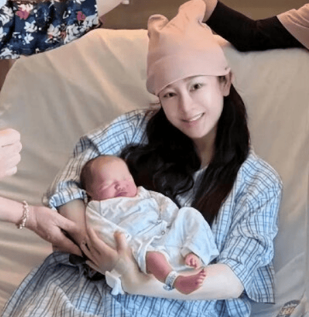 张檬回应晚上不带孩子：患妊娠高血压医生禁止熬夜