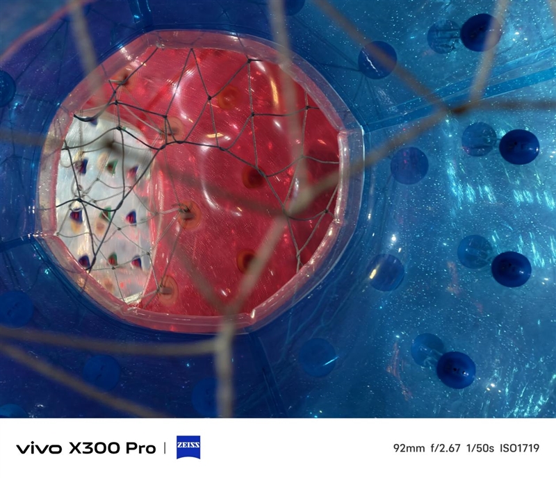 史上最强的影像旗舰！vivo X300 Pro评测：越级挑战的全能神机