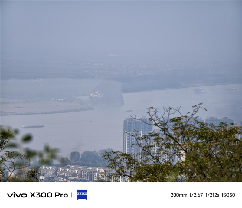 史上最强的影像旗舰！vivo X300 Pro评测：越级挑战的全能神机