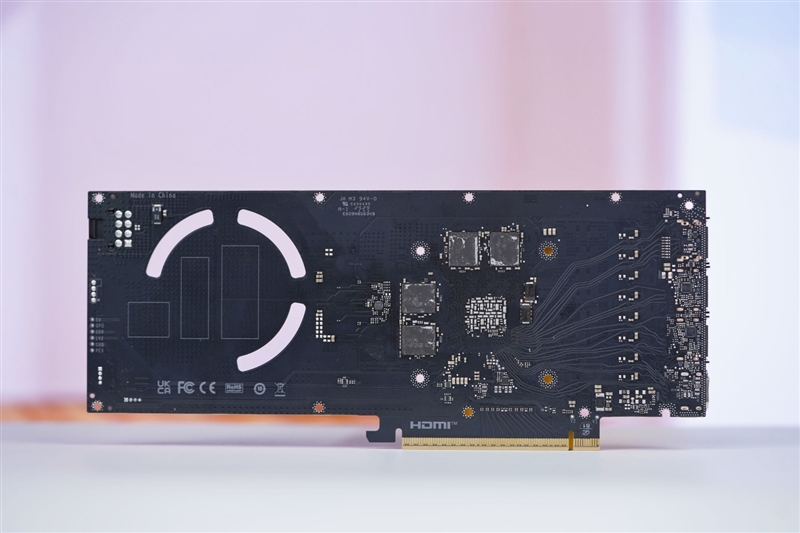 影驰RTX 5060 Ti无双MAX显卡评测：单槽超薄天下无双 给DIY玩家更多可能