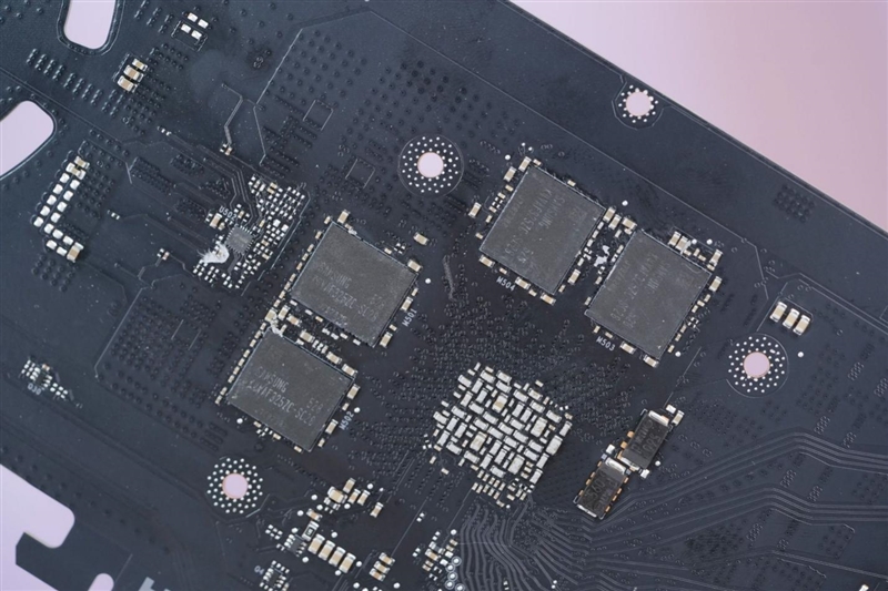 影驰RTX 5060 Ti无双MAX显卡评测：单槽超薄天下无双 给DIY玩家更多可能