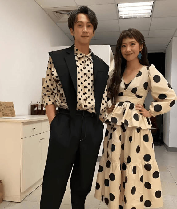 lulu曝丈夫陈汉典求婚细节 当时在家男方突然下跪