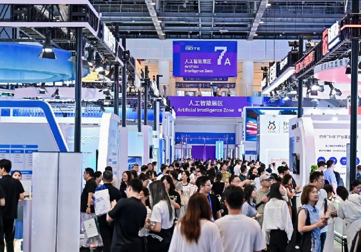 直击数贸会!深睿医疗多区绽放,解码智慧医疗新图景