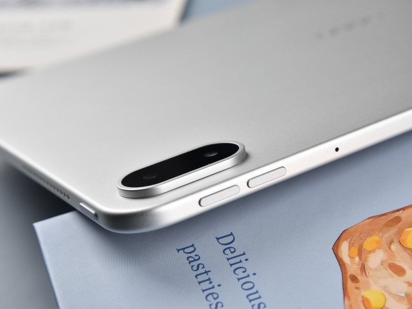 OPPO Pad 5上手体验：丝滑得离谱的新一代安卓板王