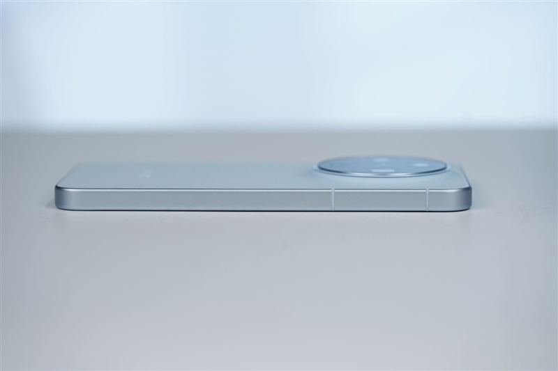 完美小屏影像旗舰！vivo X300手机评测：随手一拍就有德味 高阶技巧信手拈来
