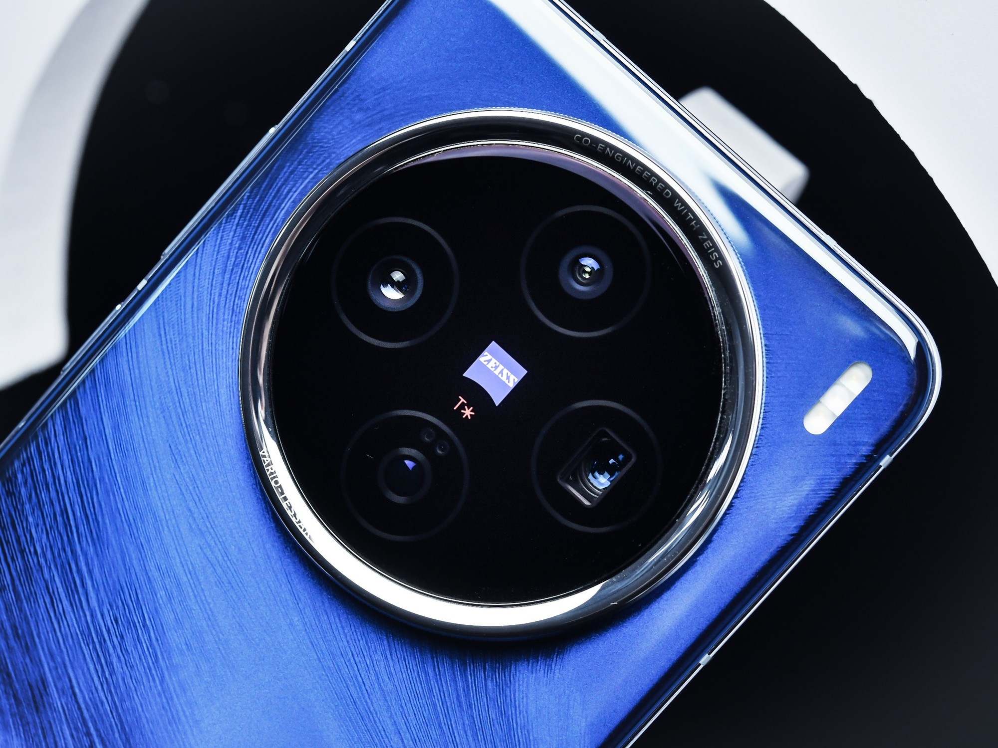vivo X300和vivo X200评测对比