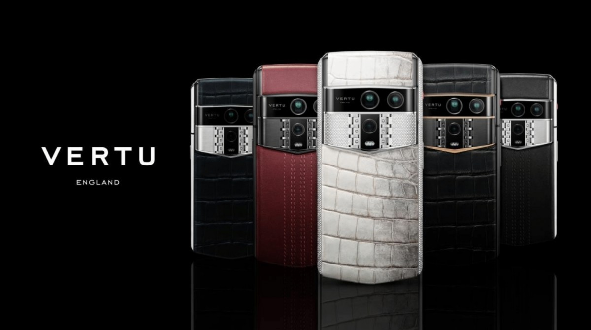 Vertu 纬图 Agent Q 旗舰手机发布：鳄鱼皮机身 + 瑞士铰链，内置智能体为您服务