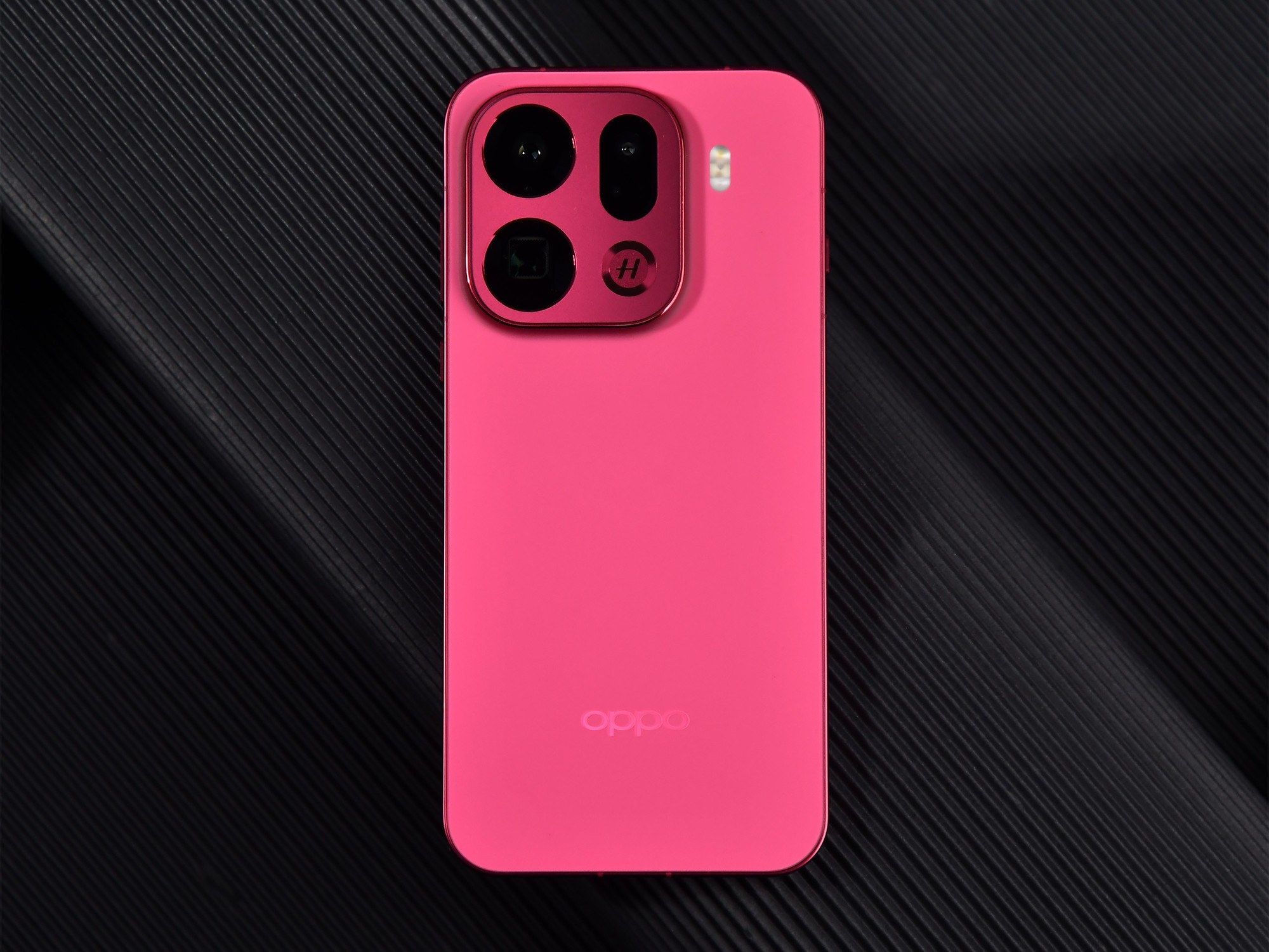 OPPO Find X9 Pro视频功能实测：口袋里的移动影像工作站