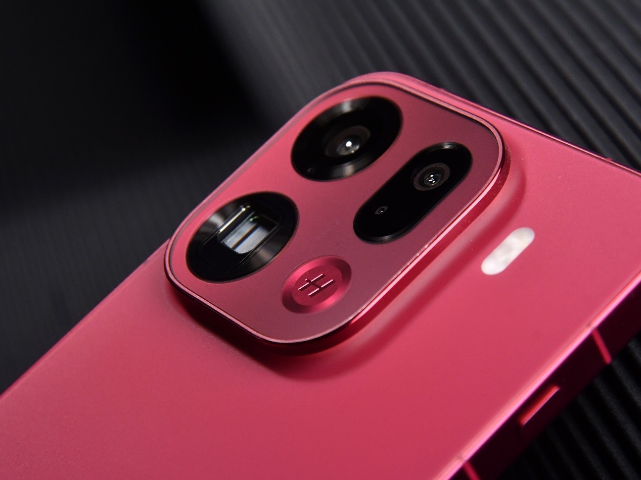 OPPO Find X9 Pro全面评测：Ultra级影像，哈苏画质新王