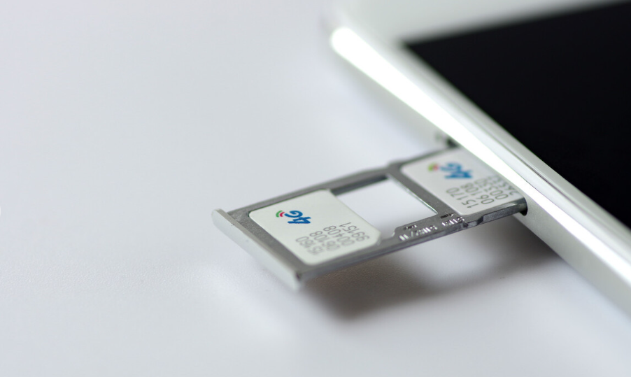 eSIM和SIM卡哪个好？深度解析两者的优缺点与未来趋势