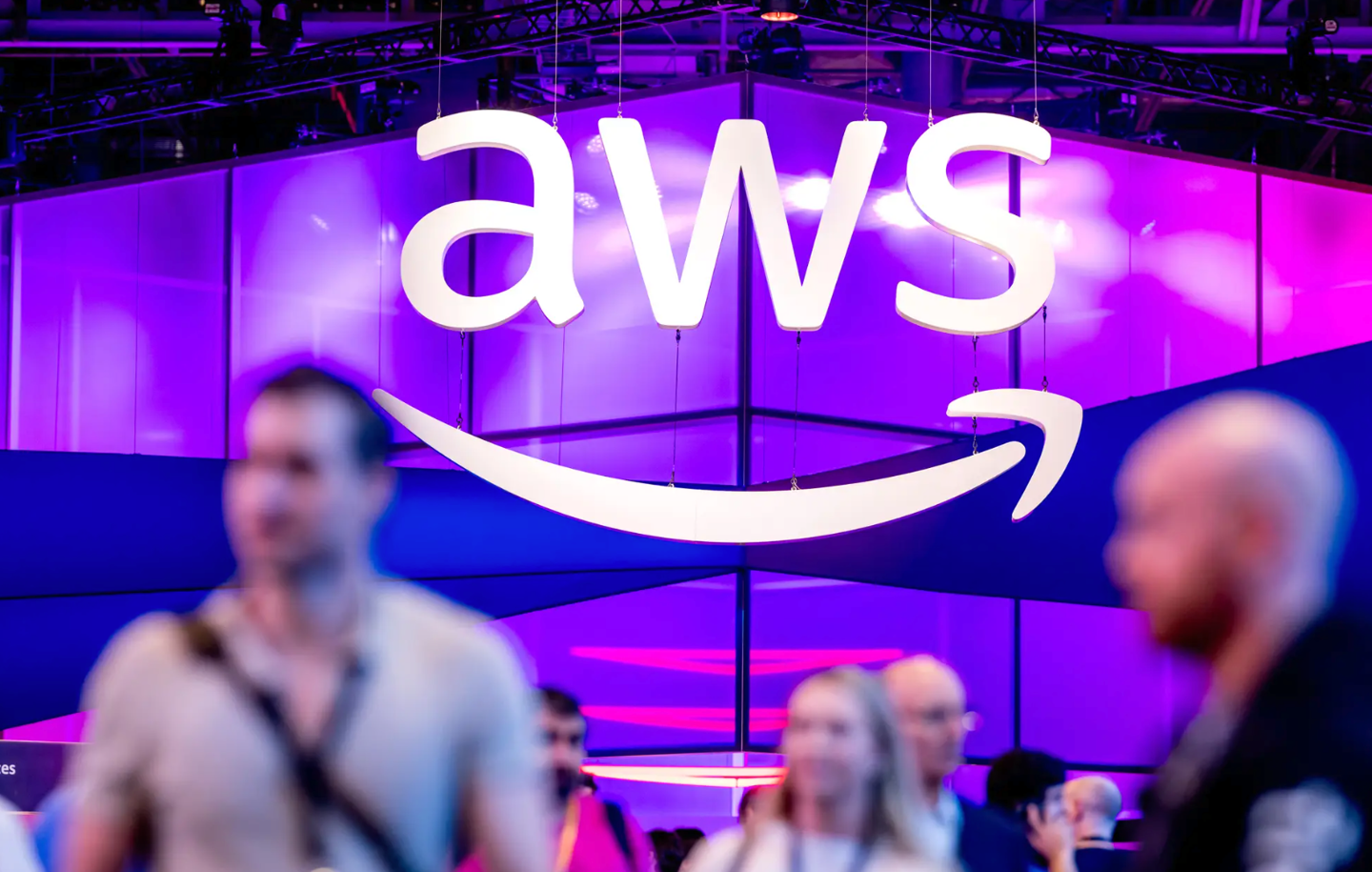 亚马逊云故障重创全球互联网，罪魁祸首找到