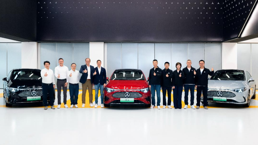 左手合作Momenta，右手投资千里科技，奔驰智驾加速本土化落地