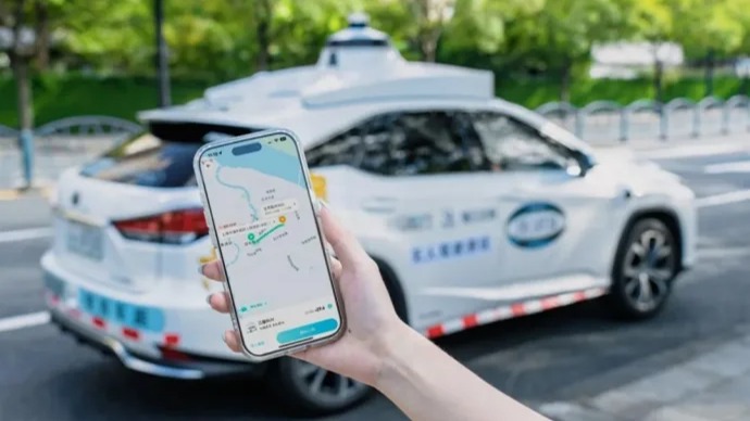 Robotaxi半年考:小马、文远贴身肉搏争抢“第三”宝座