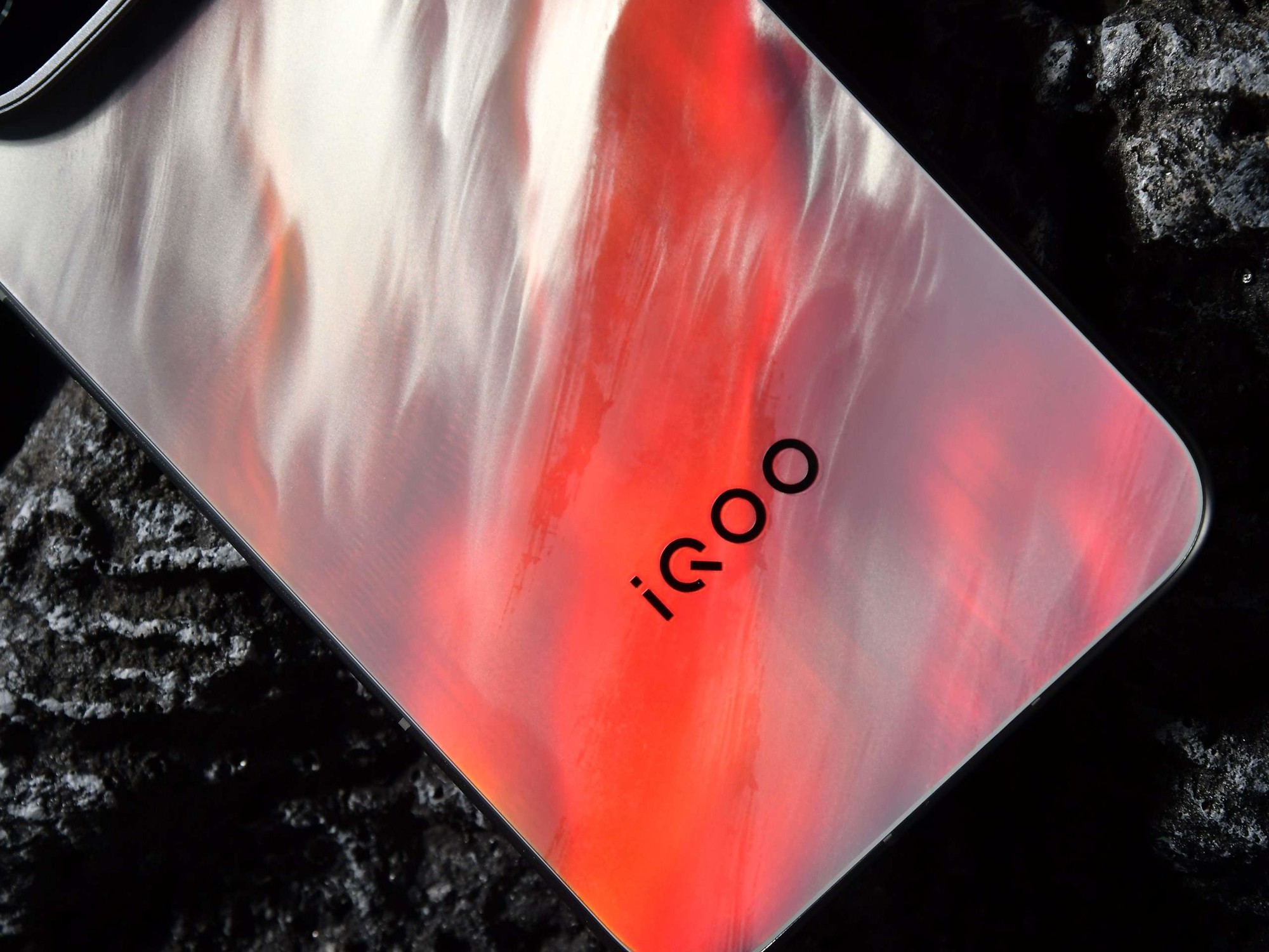 为电竞而生以全能为强 iQOO 15全面评测