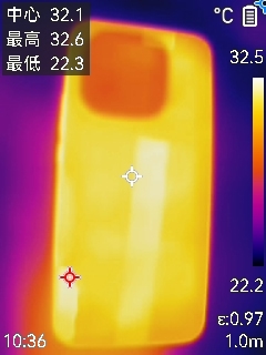 从性能机到水桶旗舰！ iQOO 15评测：双芯算力+全场景优化 不止游戏强机