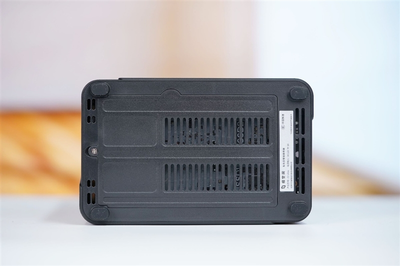 这才是真正的AI NAS！极空间私有云Z2Ultra评测