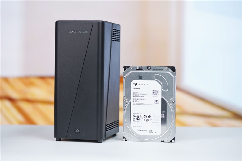 这才是真正的AI NAS！极空间私有云Z2Ultra评测