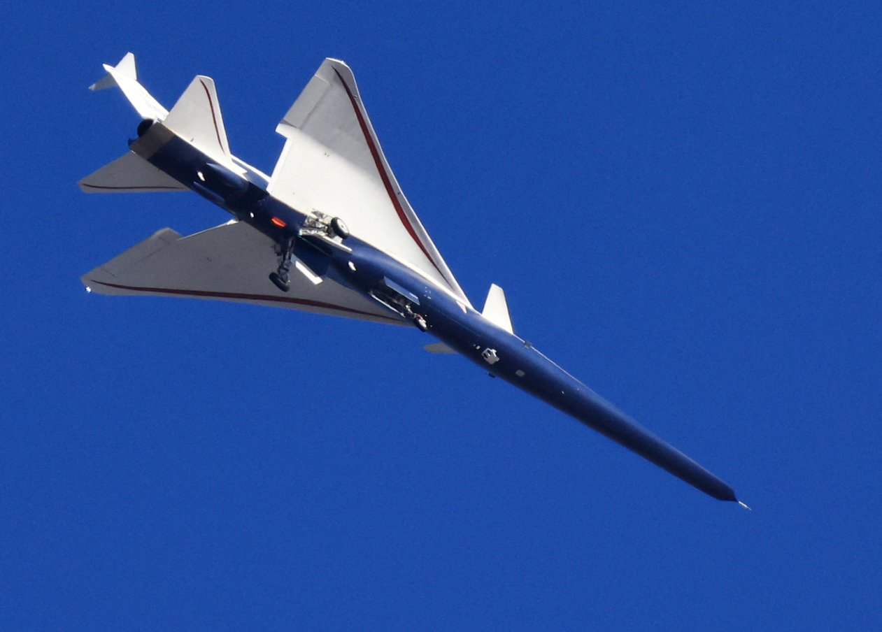 NASA“静音”超音速飞机 X-59 完成历史性首飞，设计速度 1.4 马赫