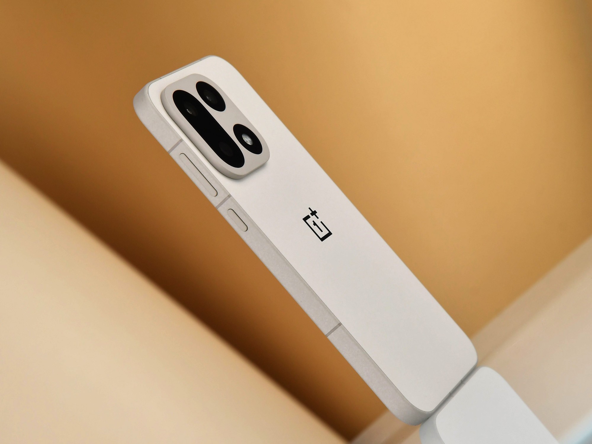 一加 15全卖点详解：性能Ultra、屏幕Ultra、续航Ultra，定义真正的超旗舰