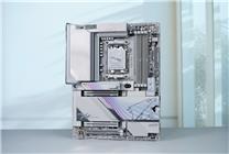 真男人的梦中情板！技嘉X870E AUROS MASTER X3D ICE评测：X3D再打一管鸡血