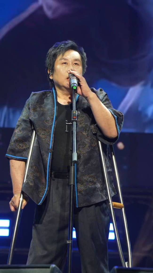 郑智化发文致歉:因登机过程不顺 一时气愤遂夸张