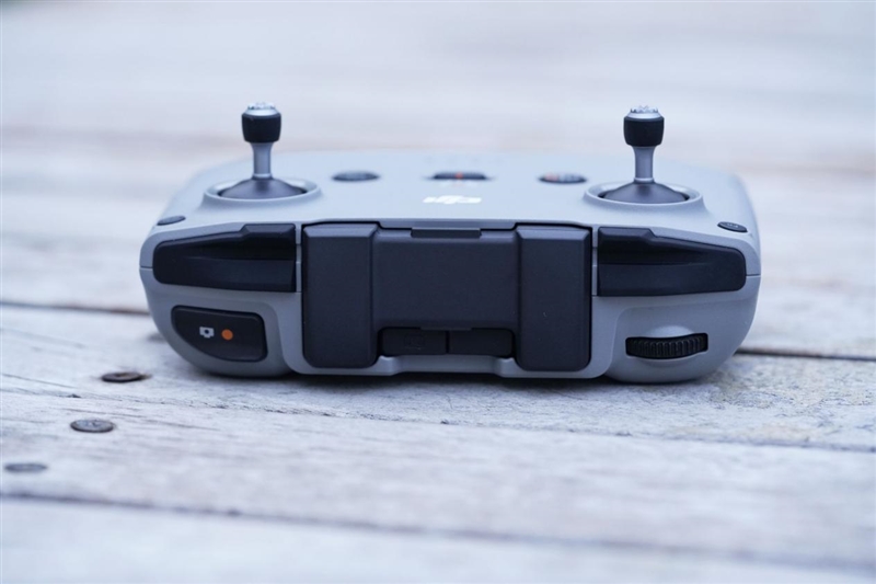 最适合入门的无人机!大疆Neo 2评测:4K60帧影像 全向避障随便飞!