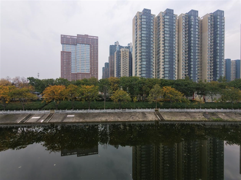 最适合入门的无人机!大疆Neo 2评测:4K60帧影像 全向避障随便飞!