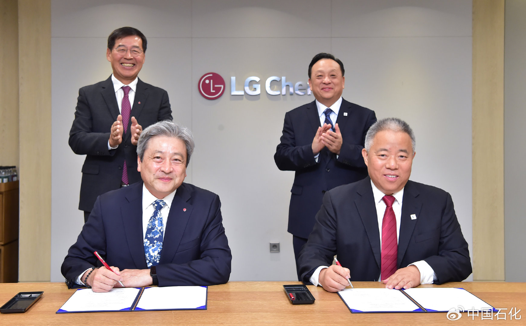 中国石化和 LG 化学宣布联合开发钠离子电池材料，加快商业化进程