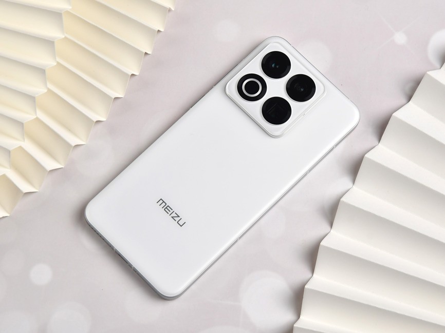 魅族22全面评测:魅友心中的“白”月光