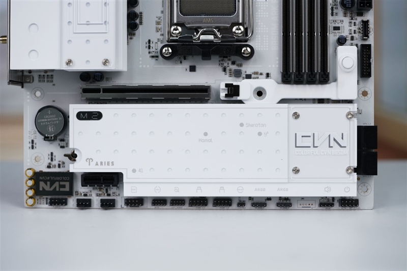 全面赶超一线品牌!七彩虹CVN B850 ARK FROZEN v14方舟主板评测:一键降低12ns延迟