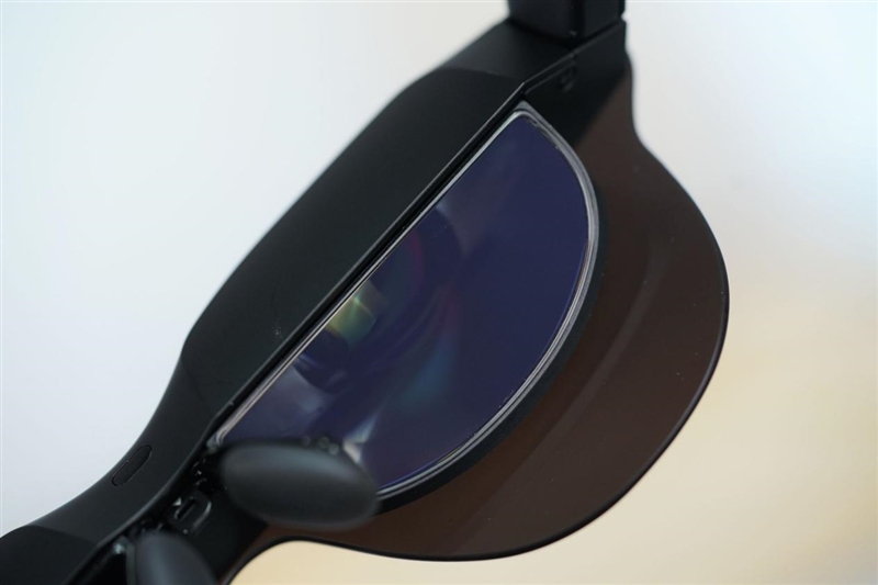 随身携带的135英寸巨幕!雷鸟 Air 4 Pro评测:全球首款HDR智能眼镜