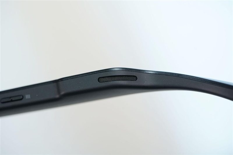 随身携带的135英寸巨幕!雷鸟 Air 4 Pro评测:全球首款HDR智能眼镜